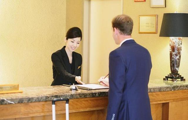 酒店前臺(tái)最不愿接待的三類客人 90后美女領(lǐng)班的職場(chǎng)心語